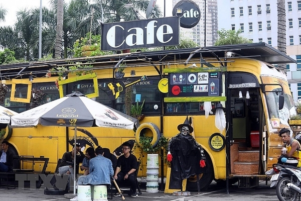 ý tưởng kinh doanh quán cà phê độc đáo trên xe bus